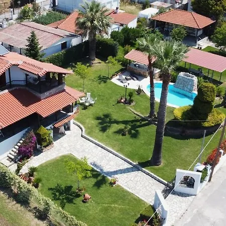 Palm Nest With Private Pool In Chalkidiki Holiday home Vergia