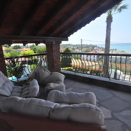 Palm Nest With Private Pool In Chalkidiki Holiday home Vergia