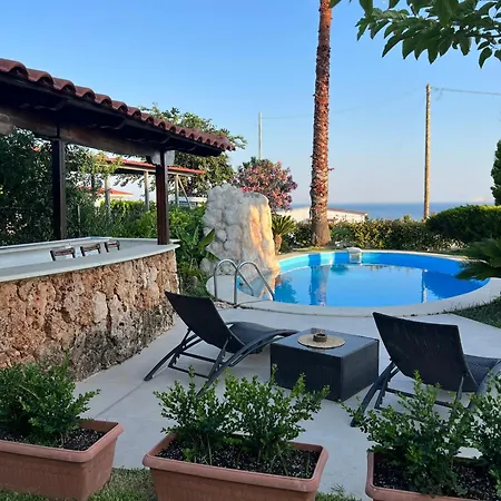 بيت للعطل Palm Nest With Private Pool In Chalkidiki Vergia