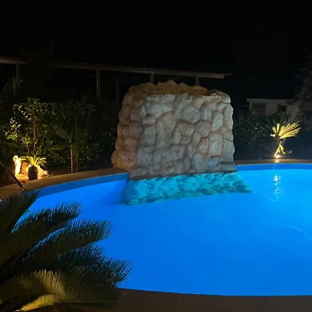 Palm Nest With Private Pool In Chalkidiki *