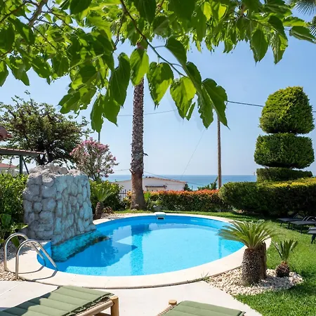 Palm Nest With Private Pool In Chalkidiki Ferienhaus *