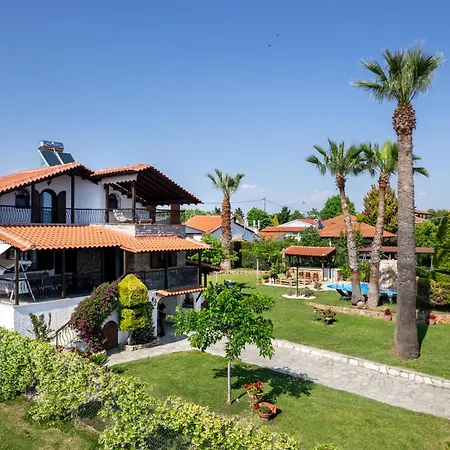 펜션 Palm Nest With Private Pool In Chalkidiki *