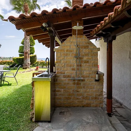 Palm Nest With Private Pool In Chalkidiki Vergia