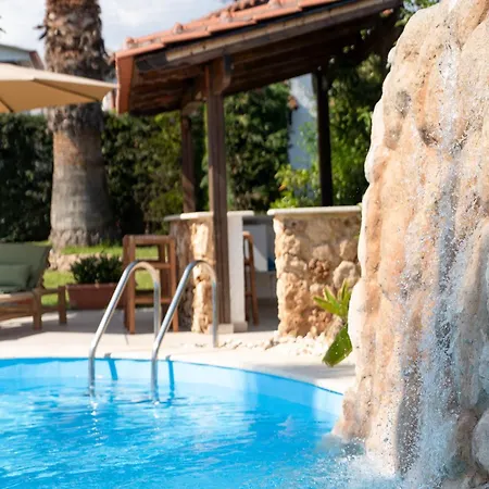 Palm Nest With Private Pool In Chalkidiki