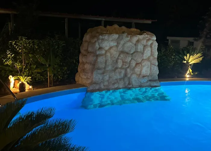 Palm Nest With Private Pool In Chalkidiki *