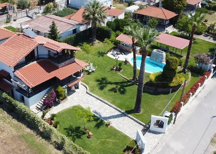 Palm Nest With Private Pool In Chalkidiki Prázdninový dům Vergia