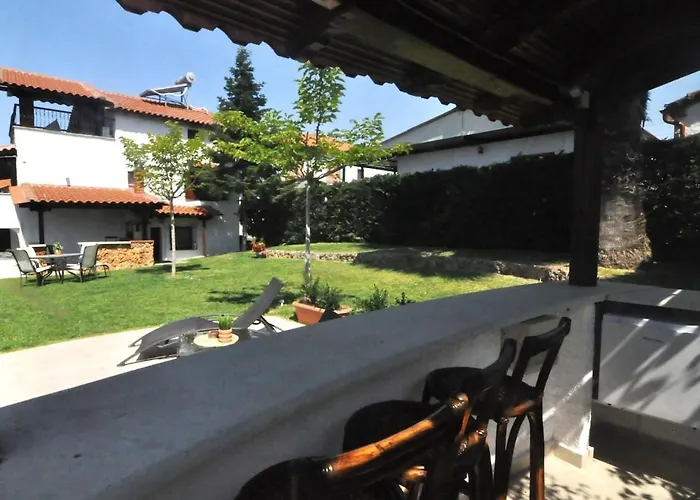 Palm Nest With Private Pool In Chalkidiki Vergia